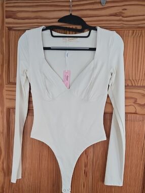 Cream Long-Sleeve V-Neck Bodysuit